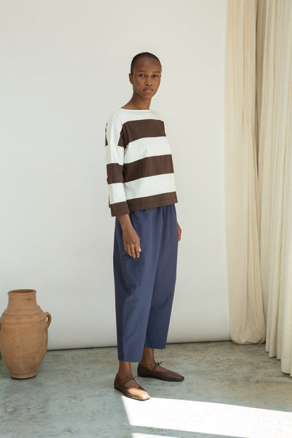 Leia-Sue Organic Cotton Jersey Stripe Top in Cacao & White Wide Stripe