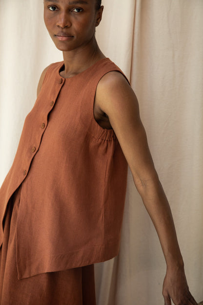 Olivia-May Linen Waistcoat in Russet