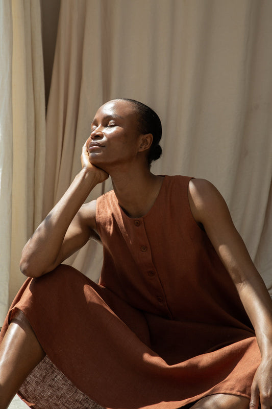 Olivia-May Linen Waistcoat in Russet