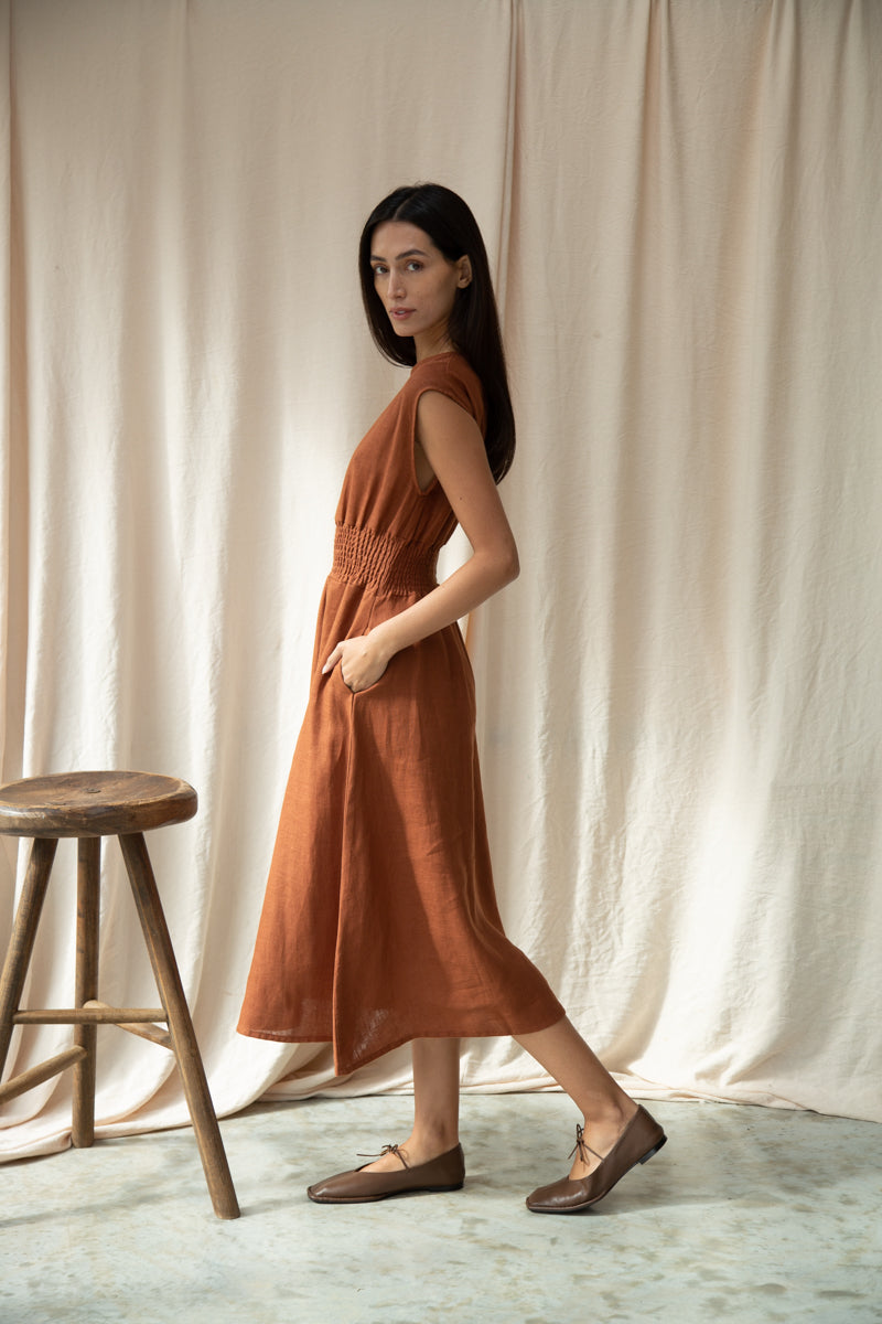 Ottillie-May Linen Dress in Russet