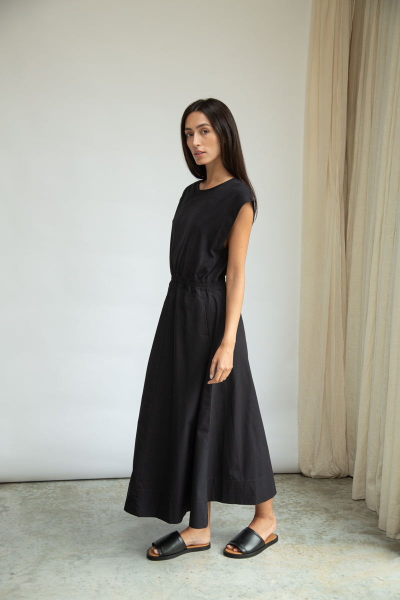 Tanya Organic Cotton Jersey and Poplin Dress in Black
