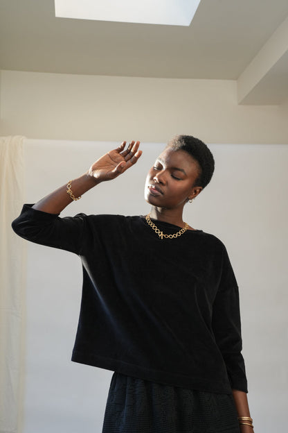 Divya Organic Cotton Velour Top in Black