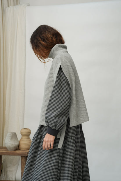 Kanon Recycled Wool Knitted Vest in Grey Marl