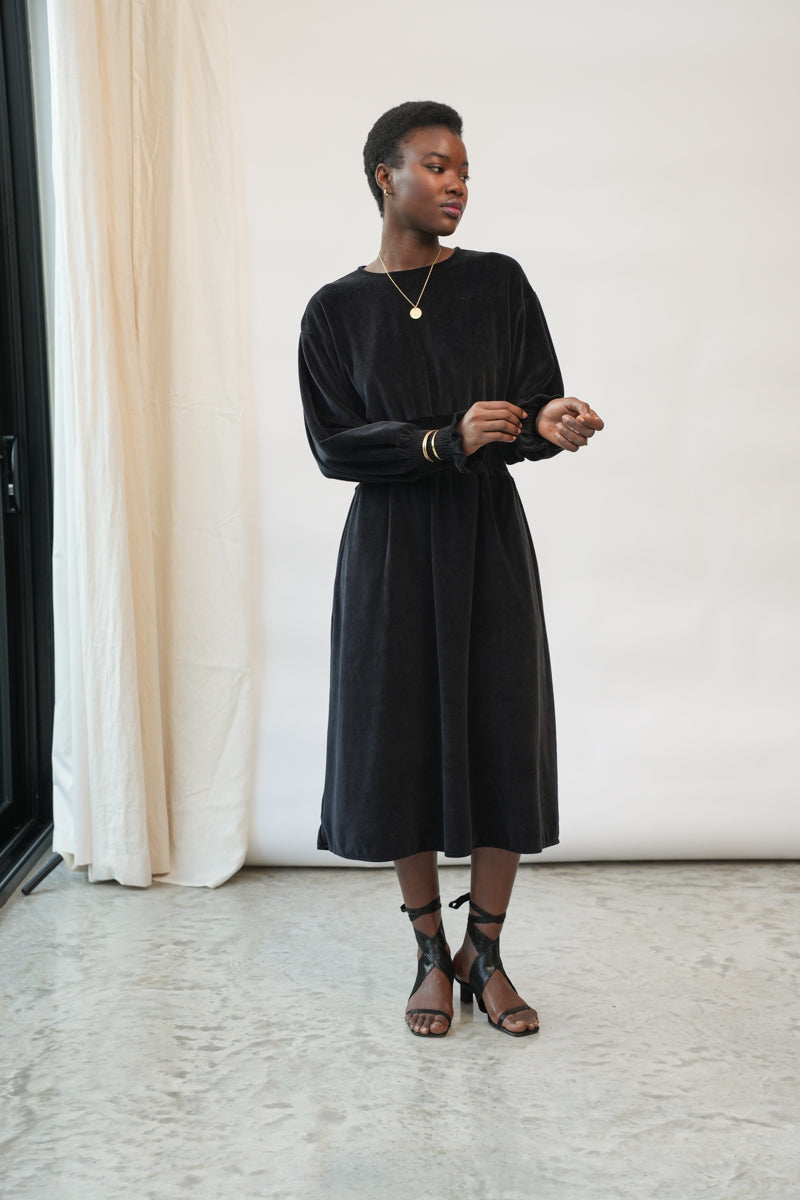 Aria Organic Cotton Velour Dress in Black