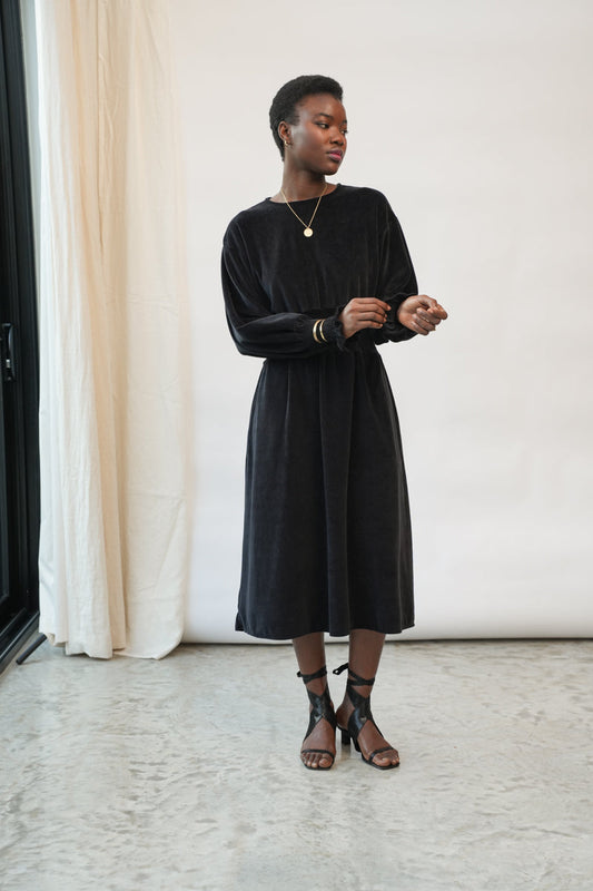 Aria Organic Cotton Velour Dress in Black